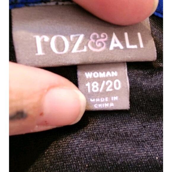 Women's Roz and Ali 18-20 Long Sleeve Tie Waist Scoop Neck Ruffled Flowing Blue - Picture 5 of 16